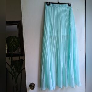 Divided Green Pleated Semi Sheer Women's Maxi Skirt. US.